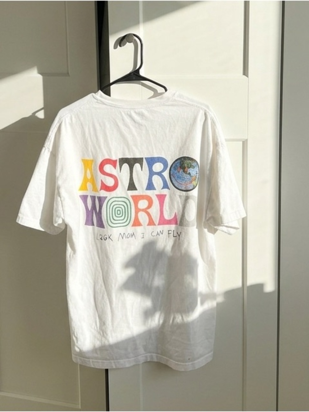 Gildan White ASTROWORLD Multicolor Graphic Short Sleeve Tee